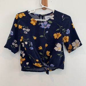 Old navy girls shirt